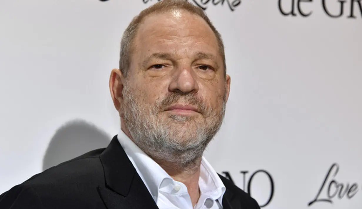 Dengan terkuaknya kasus pelecehan seksual yang telah dilakukannya selama tiga dekade, nama Harvey Weinstein pun nampaknya kini tak lagi disegani. Sejumlah wanita cantik yang menjadi korban telah membongkarnya. (AFP/Dimitrios Kambouris)