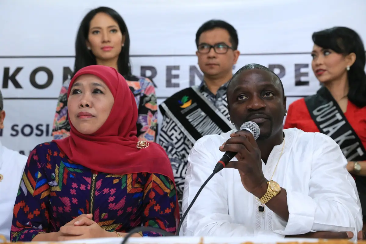 [Bintang] Akon