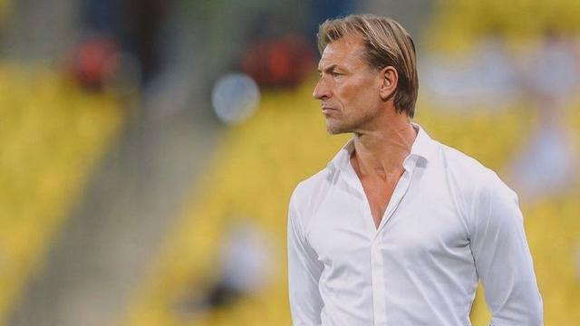 Kemeja Putih Jadi Jimat Keberuntungan Pelatih Arab Saudi di Piala Dunia 2022