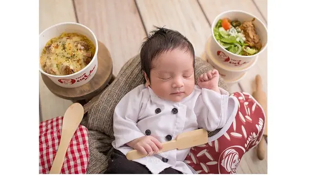 7 Gaya Pemotretan Baby Born Gala Sky, Anak Vanessa Angel Ini Curi Perhatian