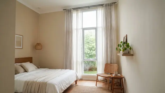 Menata Jendela Kamar Tidur
