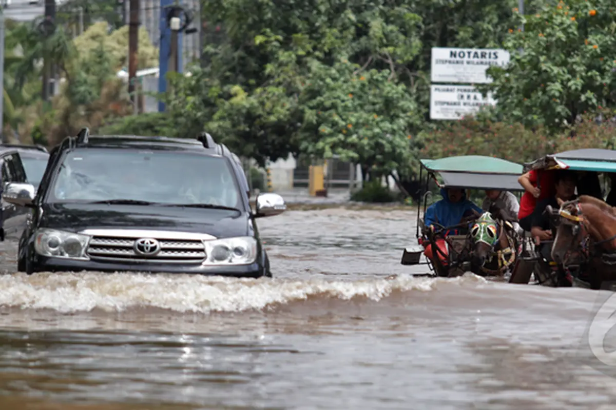 Parahnya Banjir di Kawasan Kelapa Gading