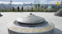 Presiden Joko Widodo (Jokowi) melakukan peresmian Taman Kusuma Bangsa, atau yang sebelumnya disebut Memorial Park di Ibu Kota Nusantara (IKN), Kalimantan Timur, Senin (12/8/2024). (dok: PUPR)