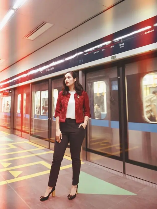 9 Inspirasi OOTD Merah Putih ala Artis untuk 17 Agustus, dari Cinta Laura hingga Jessica Mila