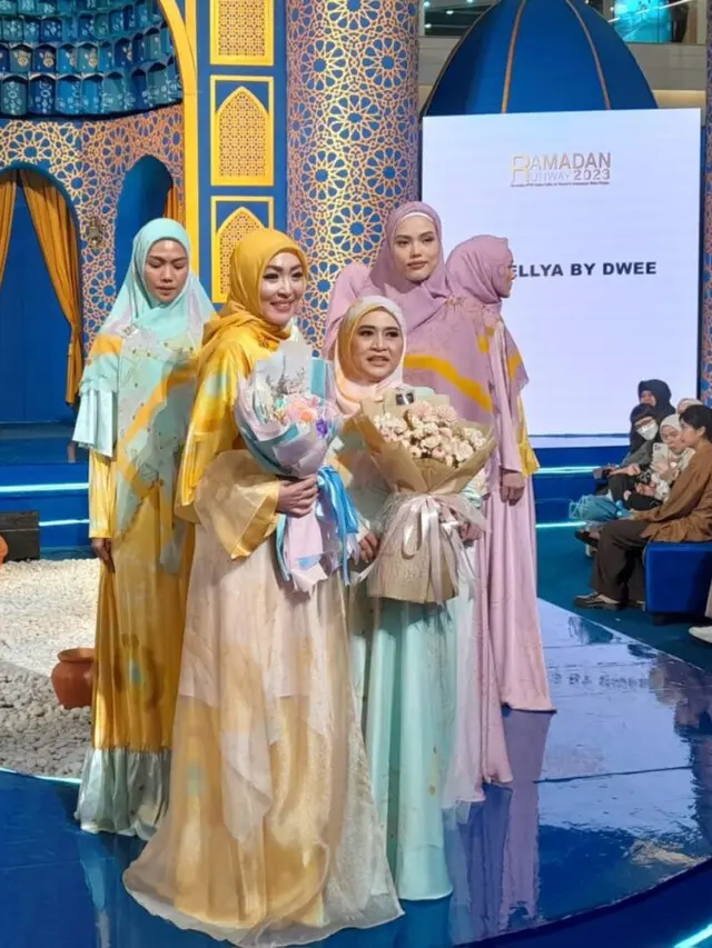 Busana Muslimah dengan Teknik Kintsugi