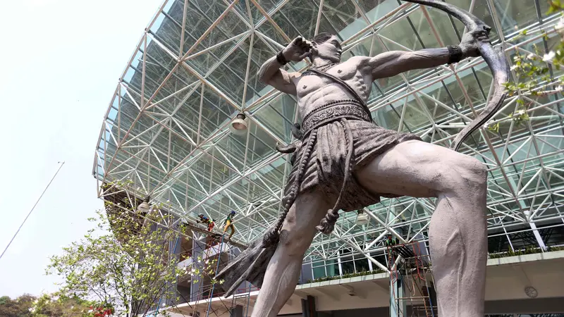 Mempercantik Gelora Bung Karno