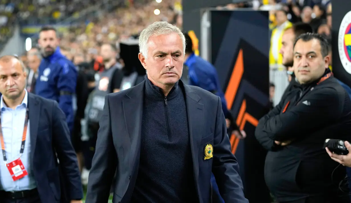 Duel Fenerbahce vs Manchester United pada matchday ketiga Liga Europa 2024/2025, Jumat (25/10/2024) di Ulker Stadyumu berakhir imbang 1-1. (AP Photo/Francisco Seco)