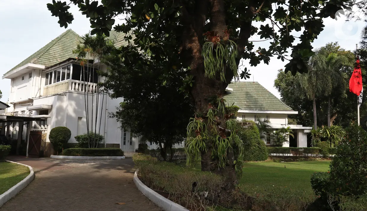 Suasana Rumah Dinas Gubernur DKI Jakarta di kawasan Taman Suropati, Jakarta, Senin (7/10/2019). Rumah Dinas Gubernur DKI Jakarta  direncanakan akan direhabilitasi lagi dengan usul anggaran sebesar Rp 2,42 miliar. (Liputan6.com/Herman Zakharia)