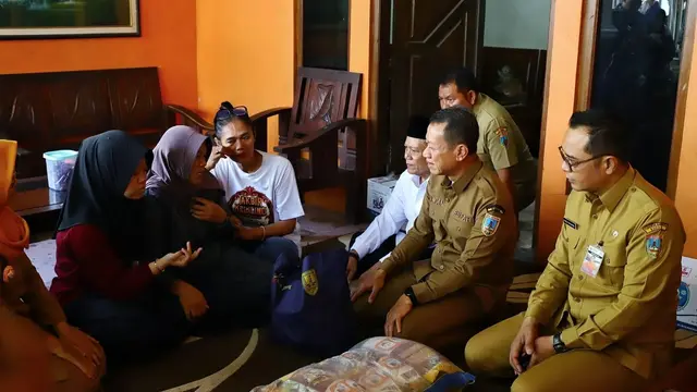 Suasana di rumah keluarga Yusuf asal Kudus korban KM Virgo tenggelam. (Istimewa).