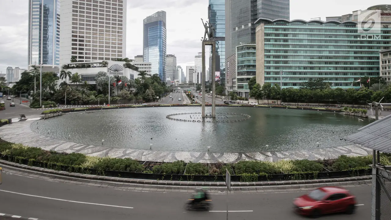 Pemerintah sedang mengkaji estimasi pendanaan yang dibutuhkan untuk merealisasikan pemindahan ibu kota dari Jakarta ke Kalimantan. 