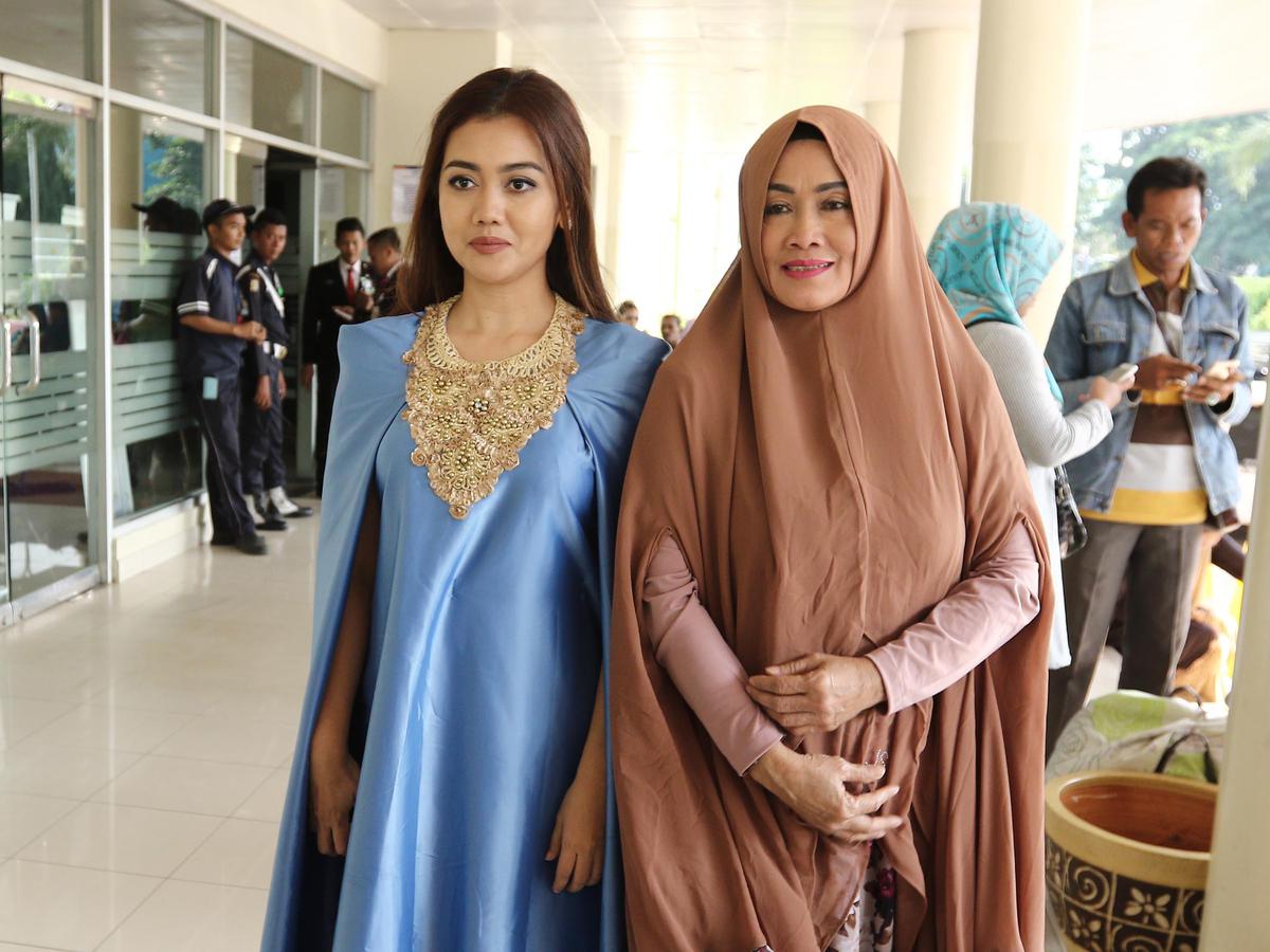 Ultah Ibunda Jupe Dirayakan di Ruang Rawat Inap RSCM - Foto Liputan6.com