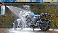 Hindari Kebiasaan Cuci Motor Saat Mesin Masih Panas, Ini Bahayanya