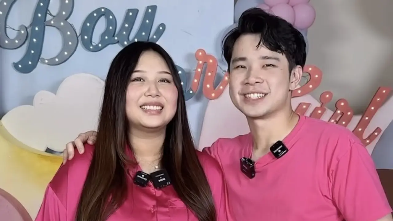 Sisca Kohl dan Jess No Limit saat Gender Reveal