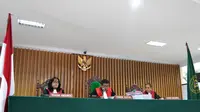 Pemberatan hukuman juga berlaku bagi istri Gubernur Bengkulu nonaktif, Ridwan Mukti. (Liputan6.com/Yuliardi Hardjo Putro)