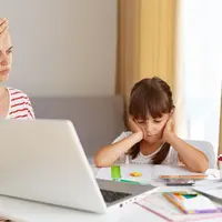 Di tengah ritme hidup modern yang serba cepat, tidur nyenyak sering kali menjadi hal yang sulit diraih. Padahal, kualitas tidur memegang peran penting dalam menjaga energi, suasana hati, hingga kesehatan secara menyeluruh. [Dok/freepik.com]