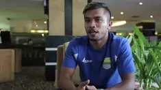 Cerita Zulham Zamrun penyerang sayap Persib Bandung tentang selebrasi gol ala Cristiano Ronaldo.