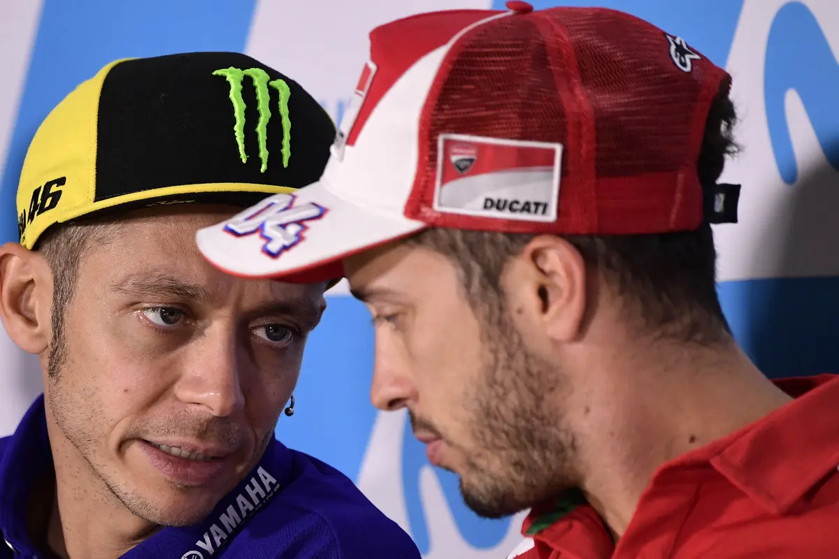 Valentino Rossi (kiri) dan Andrea Dovizioso