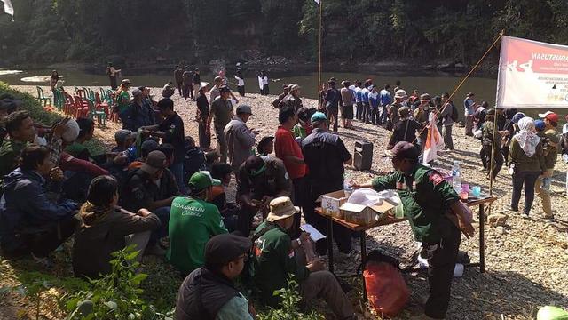 Upacara Peringatan HUT RI ke-74 di Sungai Cileungsi