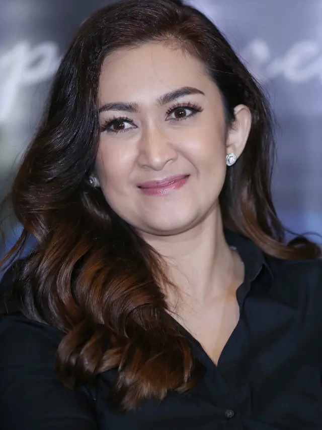 [Bintang] Nafa Urbach