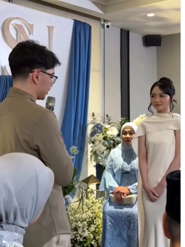 7 Potret Lamaran Sean Ivan Adik Irish Bella di Bandung, Penuh Bahagia