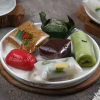 Ilustrasi jajan pasar/copyrightshutterstock/galuhtati