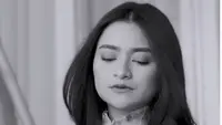 Penampilan terbaru Nathalie Holscher setelah lepas hijab (Foto: instagram nathalieholscher)