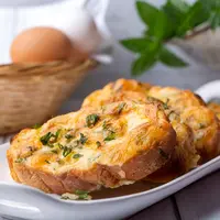 ilustrasi roti telur/Esin Deniz/Shutterstock