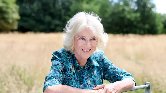Busana Cerah Ratu Camilla di Potret Ultah ke-78, Dapat Kado Tak Terduga dari Raja Charles