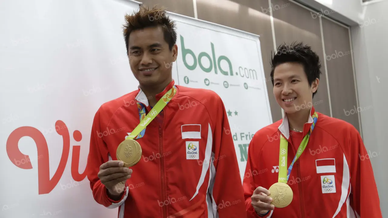 Tontowi Ahmad dan Liliyana Natsir. (Bola.com/Arief Bagus)