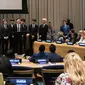 Boyband Korea Selatan, Bangtan Sonyeondan (BTS) berbicara dalam Sidang Umum Perserikatan Bangsa-Bangsa (PBB) di New York, Senin (24/9). Sidang tersebut dilaksanakan dalam rangka kemitraan baru UNICEF, ‘Generation Unlimited’. (AFP/Mark GARTEN)