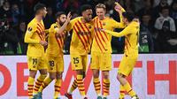 Selebrasi pemain Barcelona saat menghajar Napoli di Liga Europa (AFP)