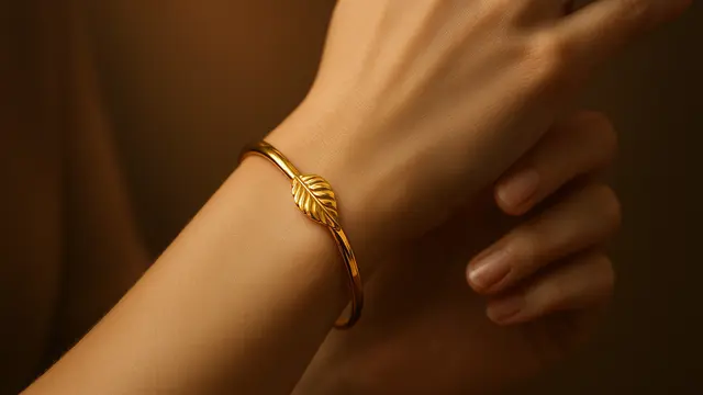 Model Gelang Emas Elegan 2 Gram Motif Daun