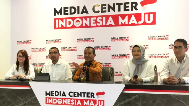 Menteri Investasi/Kepala BKPM Bahlil Lahadalia meluncurkan Media Center Pro Pemerintah