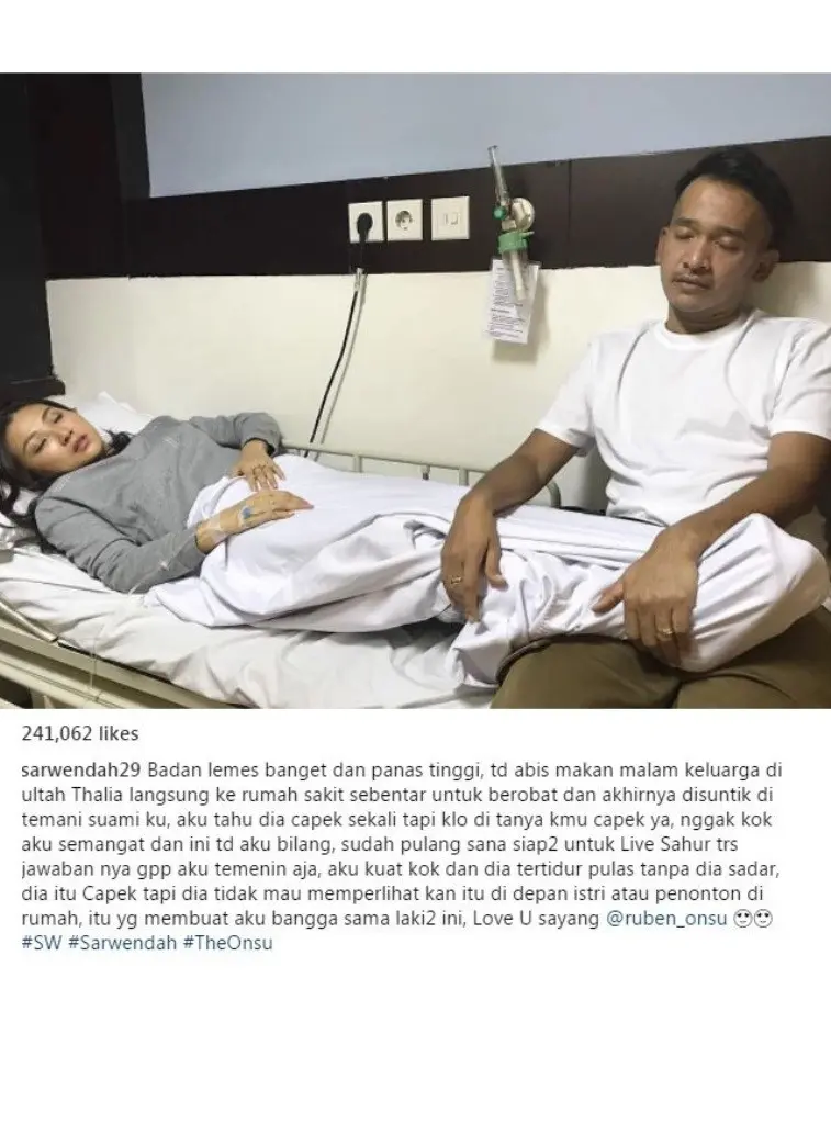 Ruben Onsu setia menemani sang istri yang jatuh sakit. [foto: instagram/sarwendah29]