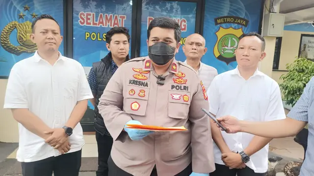 Pengangguran Terjerat Pinjol Nekad Bacok Pengemudi Taksi Online Demi Bisa Bawa Kabur Mobil