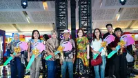 Bapenda DKI Jakarta Apresiasi Wajib Pajak PKB Teladan, Hadiahkan Motor Listrik hingga Logam Mulia
