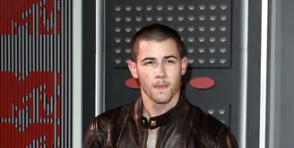 Nick Jonas memilih bungkam terkait isu kedekatannya dengan Kate Hudson. (Bintang/EPA)