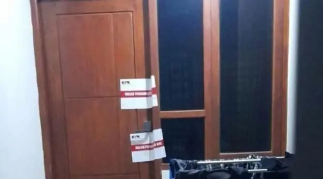 Detik-detik KPK Geledah Rumah saat OTT Bupati Pemalang