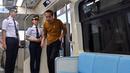 <p>Dalam perjalanan LRT Jabodebek hari ini, dari Harjamukti ke Dukuh Atas, ada 12 stasiun yang harus dilintasi Jokowi. Yaitu Harjamukti, Ciracas, Kampung Rambutan, TMII, Cawang, Ciliwung, Cikoko, Pancoran, Kuningan, Rasuna Said, Setiabudi, dan berakhir di Dukuh Atas. (ADEK BERRY/AFP)</p>