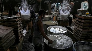 093451900_1645681601-20220224-PENGUSAHA-TAHU-TEMPE-MULAI-KEMBALI-PRODUKSI-FANANI-1