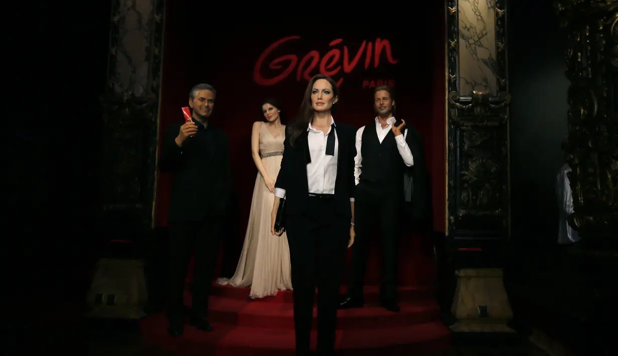 Beberapa patung lilin selebriti papan atas dijadikan display di museum lilin Grevin selama presentasi pers di Paris, Kamis, ( 3/7/14) (REUTERS / Gonzalo Fuentes).