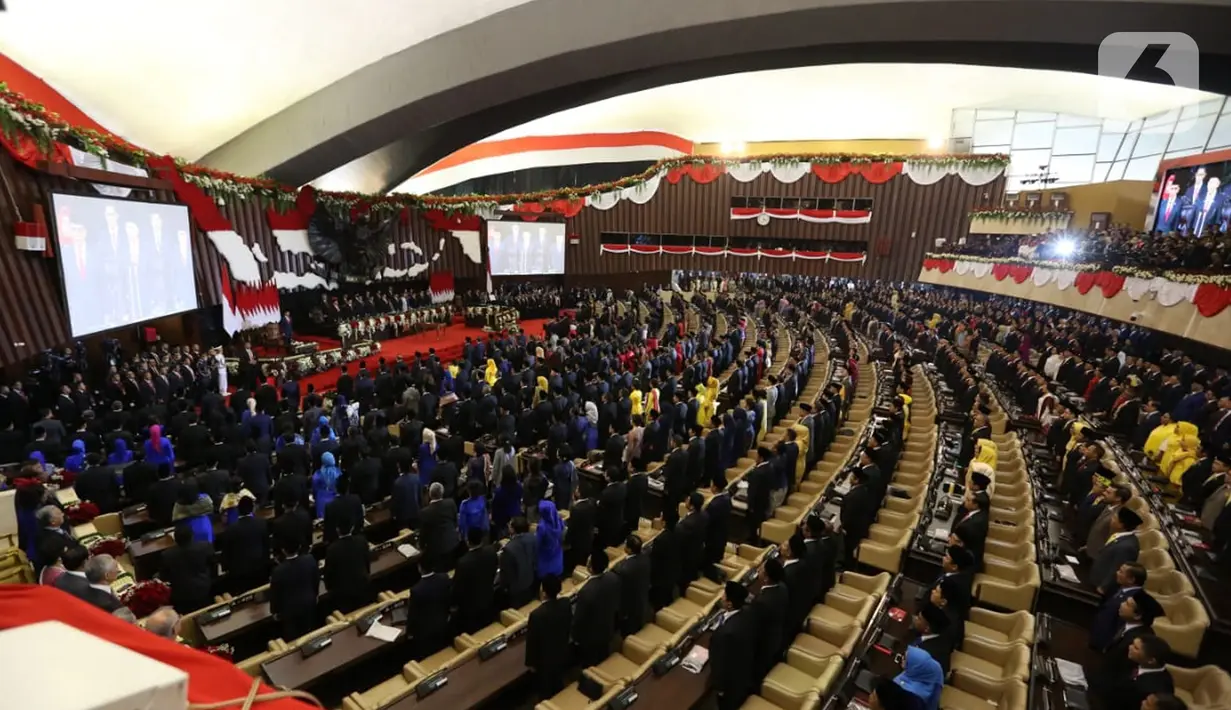 Suasana pelantikan Presiden dan Wapres 2019 di Gedung MPR/DPR/DPD RI, Senayan, Jakarta, Minggu (20/10/2019). Jokowi-Ma'ruf Amin resmi dilantik sebagai Presiden dan Wapres RI periode 2019-2024. (Liputan6.com/Johan Tallo)