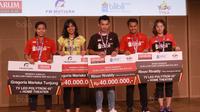 Para Atlet Bulutangkis Junior Indonesia menerima Penghargaan Juara Blibli.com Yonex Sunrise BWF World Championship di Galeri Indonesia Kaya, Grand Indonesia, (2/11/2017). (Bola.com/Nicklas Hanoatubun)