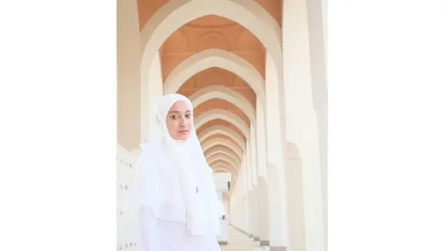 6 Potret Cantik Isabella Fawzi yang Disebut Mirip Putri Jasmine Versi Animasi
