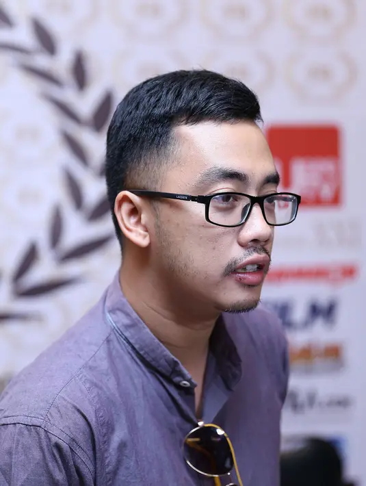 'Padahal sebenarnya kan, kalau seperti itu terus, ya tambah enggak bisa move on,' terangnya lagi. (Galih W. Satria/Bintang.com)