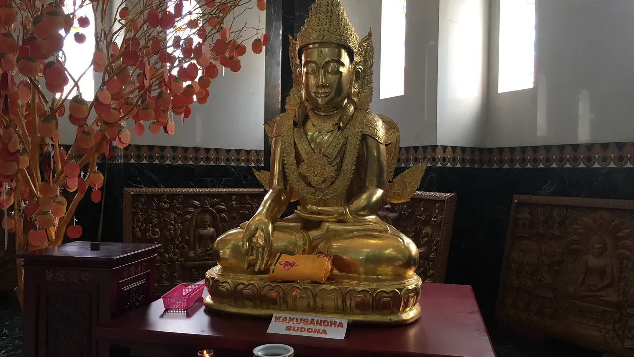 Pagoda Taman Alam Lumbini