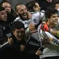 Di babak tos-tosan, Besiktas keluar sebagai pemenang dengan skor 5-4.