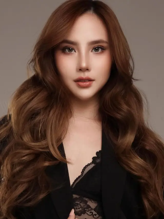 Agatha Chelsea pamer gaya elegan dan natural. (credit:instagram.com/agatha_chelsea)
