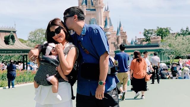 Jarang Tersorot, Ini 7 Momen Manis Keluarga Kecil Tarra Budiman