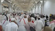 Masjidil Haram kembali dipadati jemaah setelah rangkaian puncak ibadah haji berakhir. Jemaah berjubel melaksanakan sai dari bukit Safa ke Marwa. (Liputan6.com/Nafiysul Qodar)